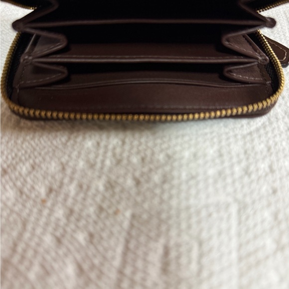 Coach Brown and Cream Card Holder - Picture 5 of 12